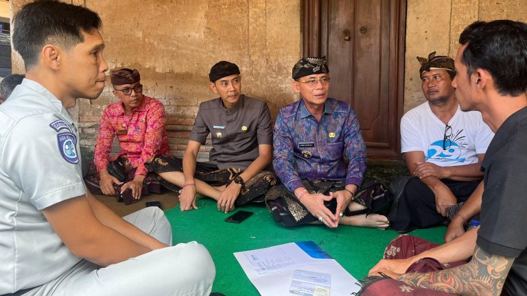 Kadek Oka Korban KMP Tunu Pratama Jaya Terima Bantuan Jasa Raharja