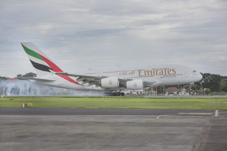 Runway Bandara Ngurah Rai Di-overlay