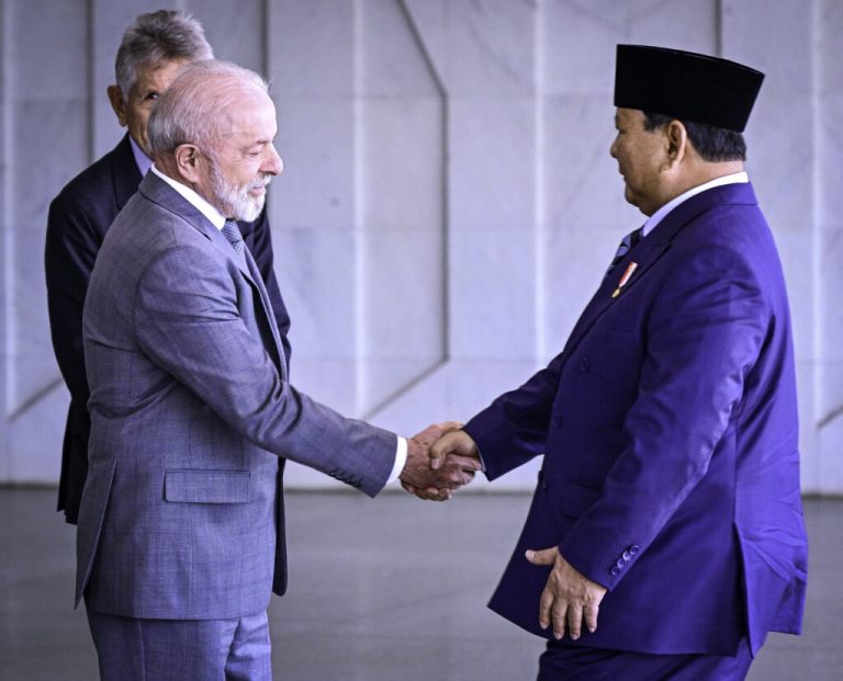 Presiden Prabowo Disambut Hangat di Istana Planalto Brasilia