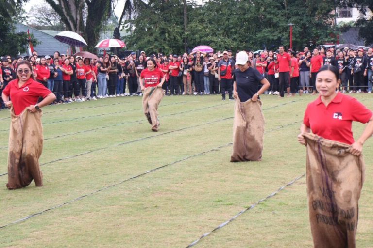 Semangat Kemerdekaan Warnai Lomba Tradisional di Pemkab Tabanan