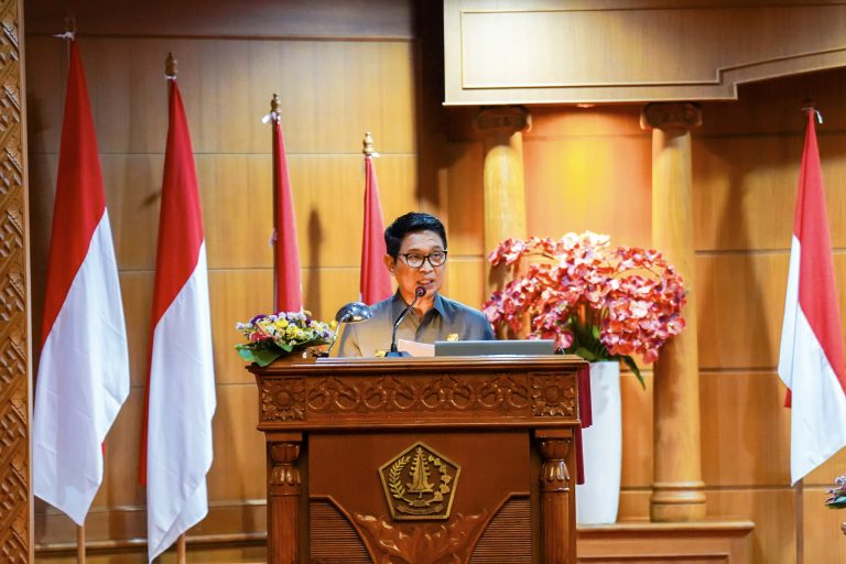 DPRD Badung Sahkan Tiga Ranperda Strategis, Adi Arnawa: Ini Klimaks Sidang