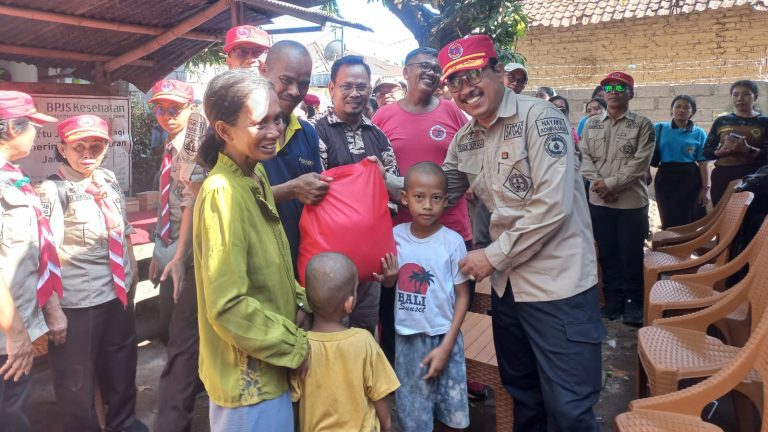 Pramuka Buleleng Galang Dana Bangun Rumah untuk Warga Miskin Ekstrem