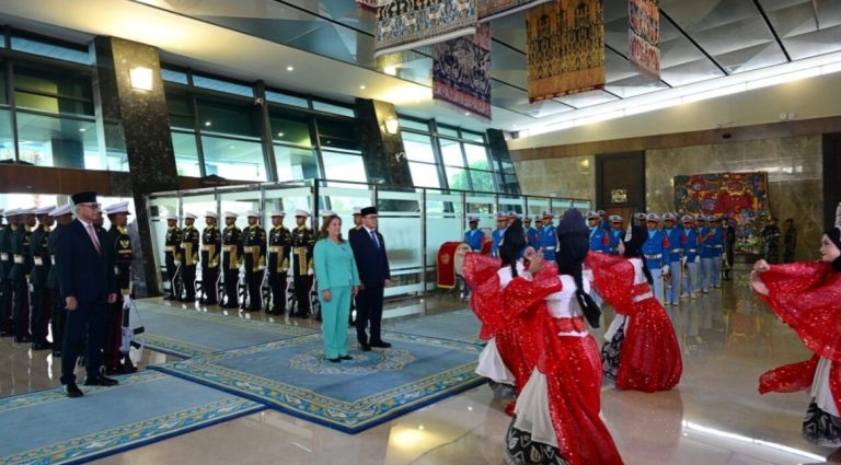 Presiden Peru Lakukan Lawatan ke Indonesia