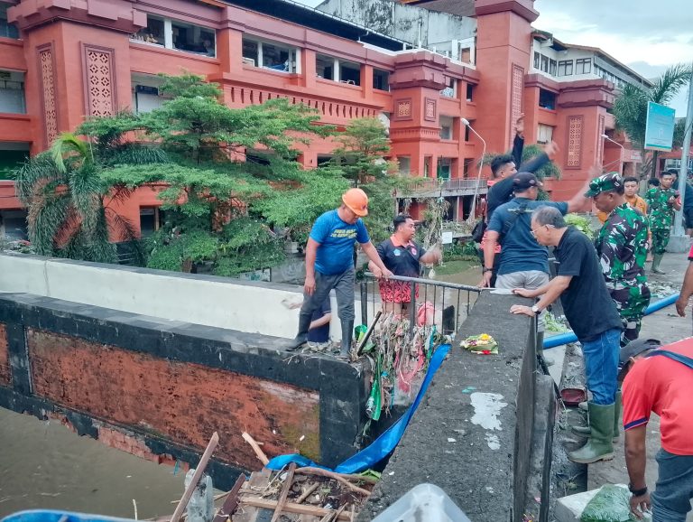 Gubernur Koster Pastikan Keselamatan Warga Jadi Prioritas