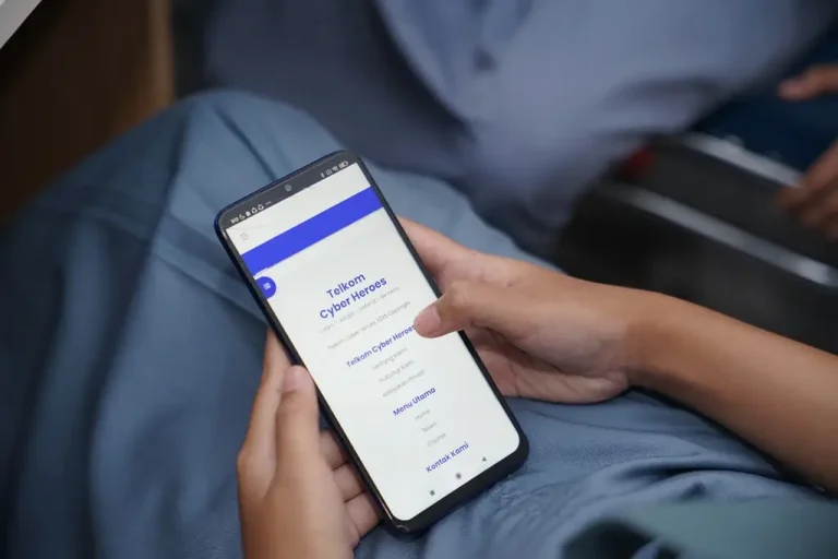 Edukasi Digital, Telkom Hadirkan ‘Cyberheroes’