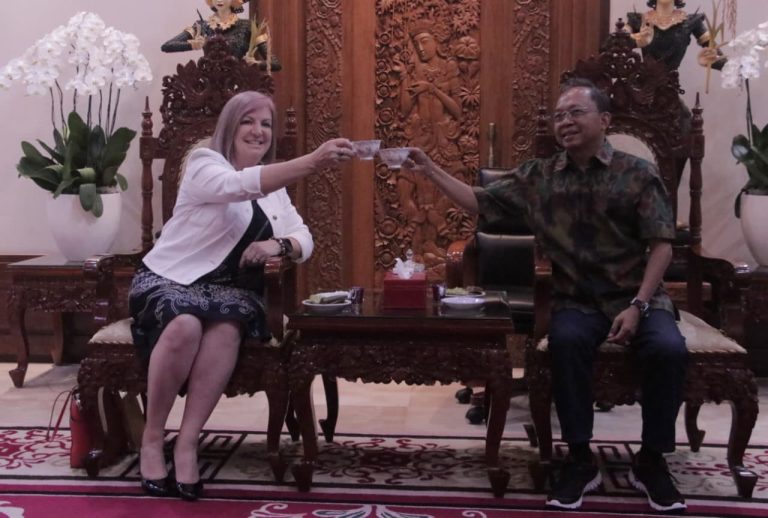 Gubernur Koster dan Menteri Cahill Bahas Kerjasama Strategis Bali-Northern Territory