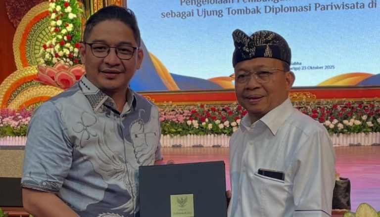 Pasha Ungu: Terima Kasih Pak Koster