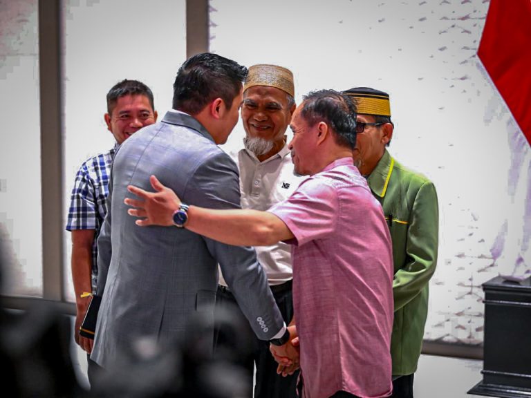 Dua Guru Luwu Utara Dapat Rehabilitasi dari Presiden Prabowo