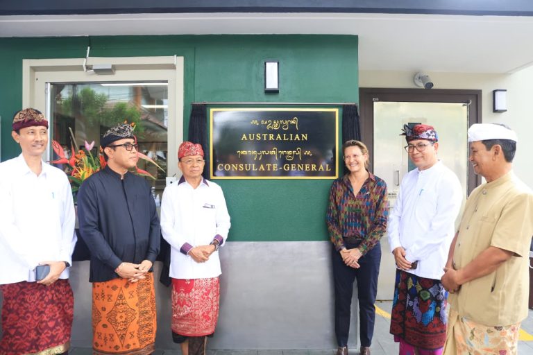 Konjen Australia Resmikan Papan Nama Aksara Bali