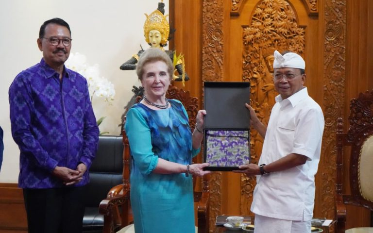 Gubernur Koster Sambut Baik Kerja Sama Pendidikan dengan Hungaria