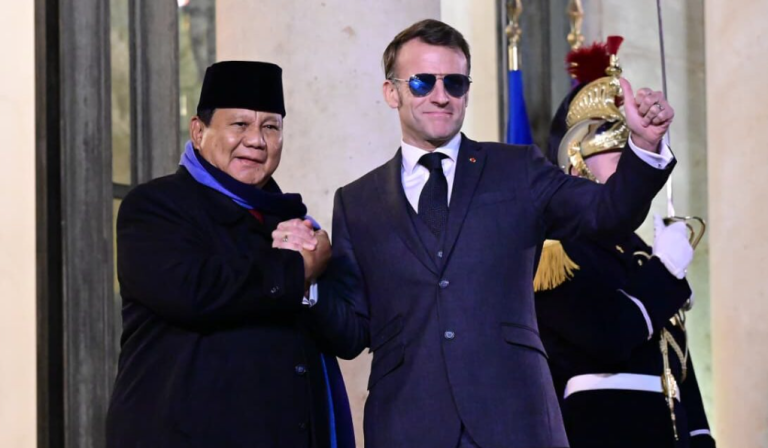 Presiden Prabowo Dijamu Macron di Istana Élysée