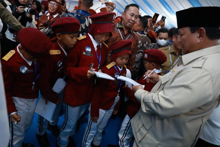 Prabowo Terkesima, Siswa Sekolah Rakyat Raih Juara Olimpiade Matematika