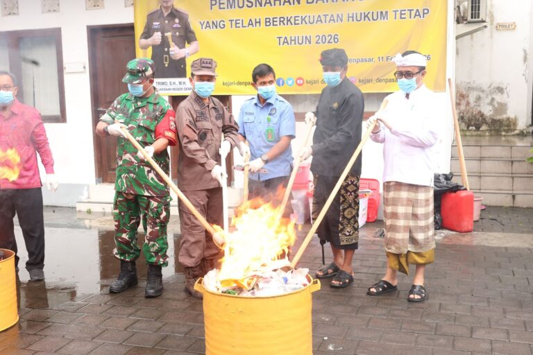 Wali Kota Denpasar Hadiri Pemusnahan Barang Bukti Tindak Pidana Narkotika, OHD, dan KTB