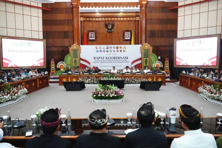 Perkuat Penanganan Sampah dan Tata Kelola Pariwisata