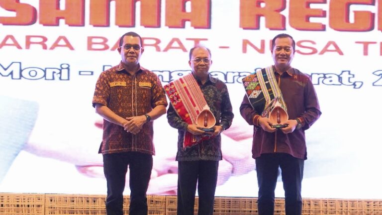 Penandatanganan KR-BNN di Labuan Bajo