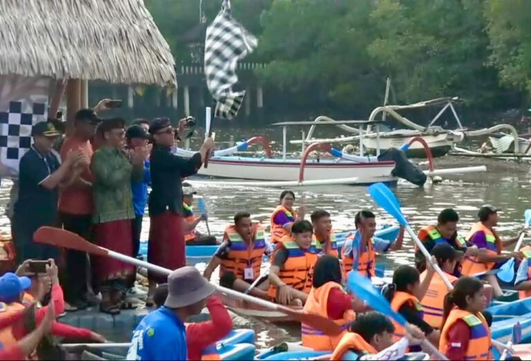 Gerakan Edukasi Lingkungan Sekaligus Aksi Bersih Sampah Plastik