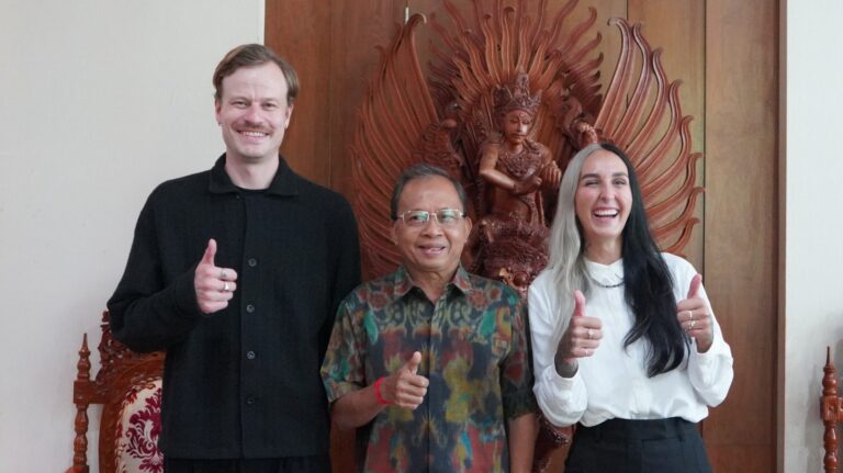 Gubernur Koster Apresiasi RS Kasih Ibu Berhasil Sembuhkan Pasien WNA