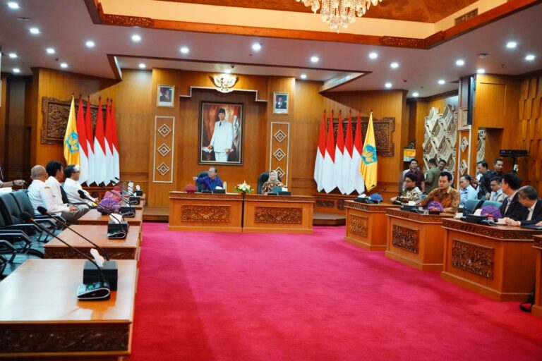 Gubernur Koster dan Pusat Matangkan Percepatan PSEL Denpasar