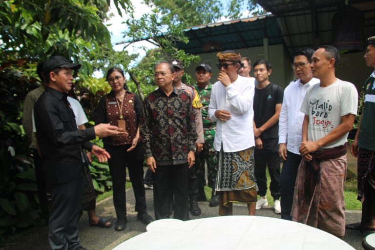 Masyarakat Diminta Siapkan Teba Modern Tiap Rumah