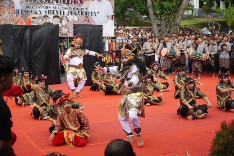 Suguhkan Atraksi Tradisi hingga Kuliner Lokal