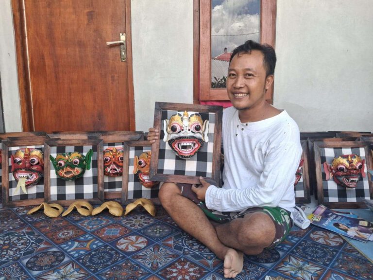 “Recycle Mask” Buleleng Raih HKI, Limbah Disulap Jadi Karya Seni Bernilai Tinggi