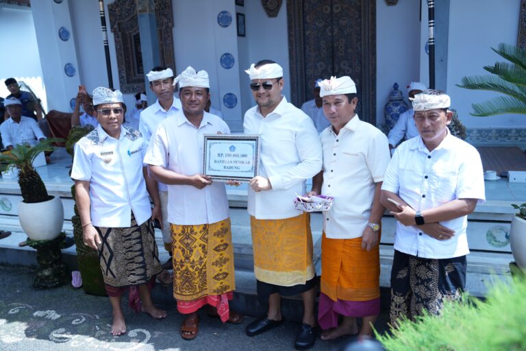 Wabup Badung Apresiasi Semangat Gotong Royong Krama Puri Punggul