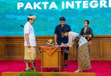 Bupati Adi Arnawa Tegaskan Tak Bekerja Dibalik Meja