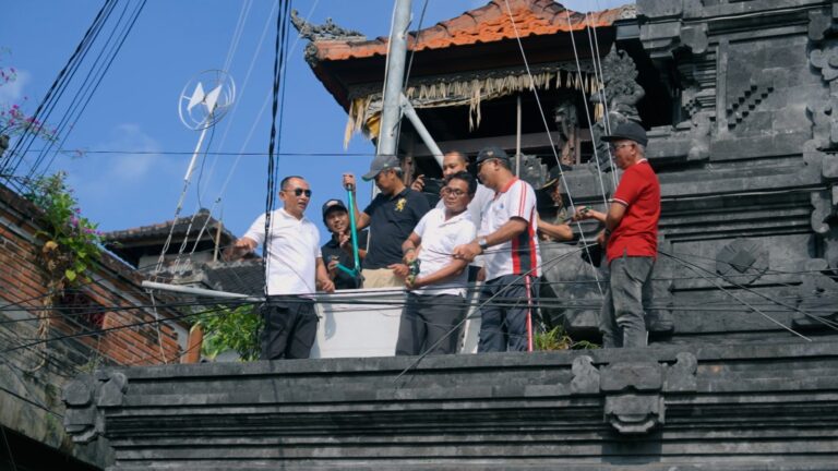 Pemkab Badung Tertibkan Jaringan Utilitas di Seminyak