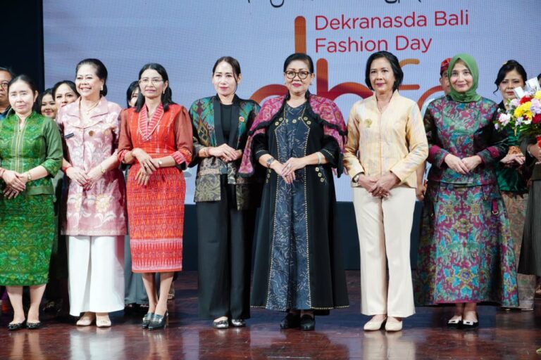 Ketua Dekranasda Bali Dorong Kesadaran Masyarakat dalam Pelestarian Tenun Tradisional