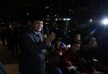 Prabowo Hadiri Resepsi Pernikahan El Rumi-Syifa Hadju