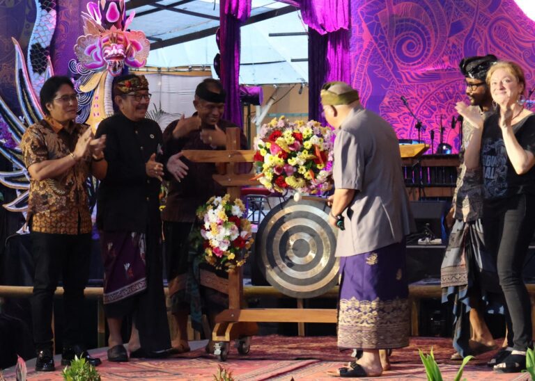 Wagub Giri Prasta Dorong Bali Jadi Pusat Pariwisata Spiritual Dunia
