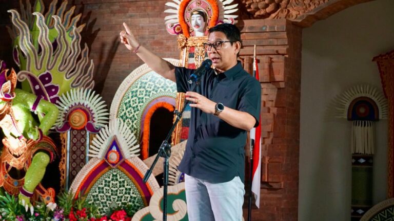 Bupati Adi Arnawa Dorong Kebangkitan Pariwisata Kuta