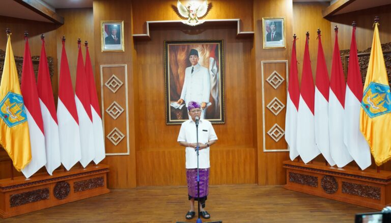 Gubernur Koster Sampaikan Apresiasi atas Kontribusi Turis