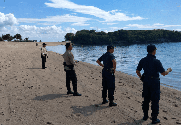 Diduga Ada Hiu di Pantai Nusa Dua, ITDC Pastikan Situasi Aman dan Kondusif