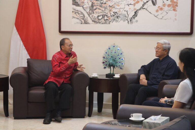Ini yang Dibahas Gubernur Koster dan Konjen Zhang