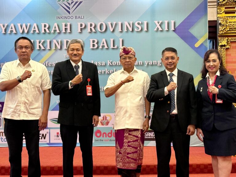 Gubernur Koster Minta Konsultan dan Kontraktor Lokal Dilibatkan dalam Pembangunan Bali