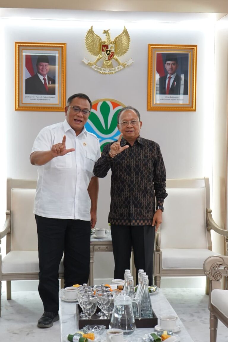 Sesama Alumni ITB Satukan Langkah Selesaikan Persoalan Sampah Bali