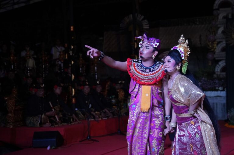 Drama Gong “Tirta Usada Segara” Hidupkan Sejarah dan Kearifan Lokal Tengkulung di PKB 2026