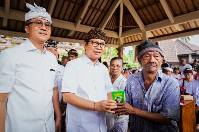 Bupati Adi Arnawa Pastikan Masyarakat Badung Tetap Tenang Rayakan Hari Raya