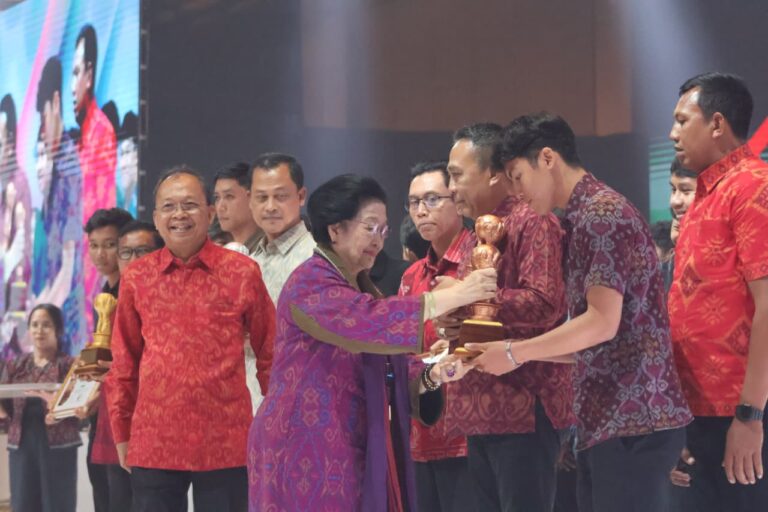 Koster Ingatkan Tentang Momentum Refleksi