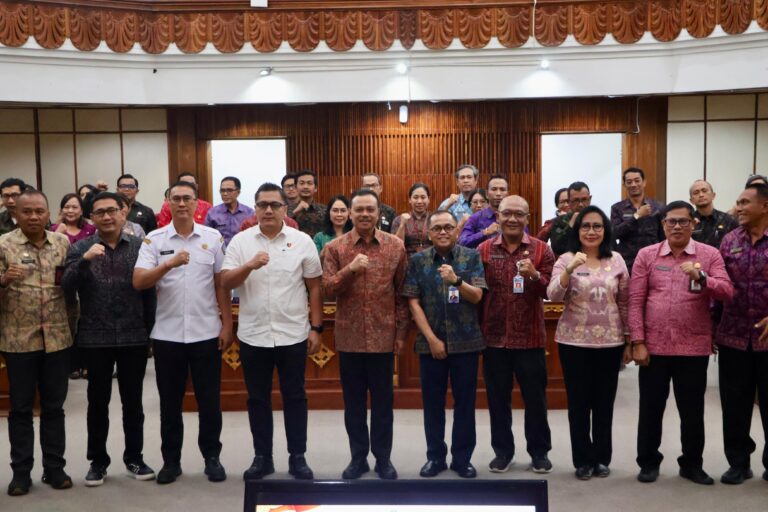 Sekda Dewa Indra Pastikan Ketersediaan Pangan dan Kebutuhan Masyarakat Tetap Aman