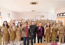 Diskerpus Badung Bekali Pustakawan dan Pegiat Literasi Hadapi Banjir Informasi Digital